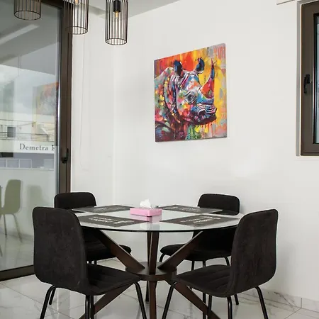 Pearl House Flat 301 Daire